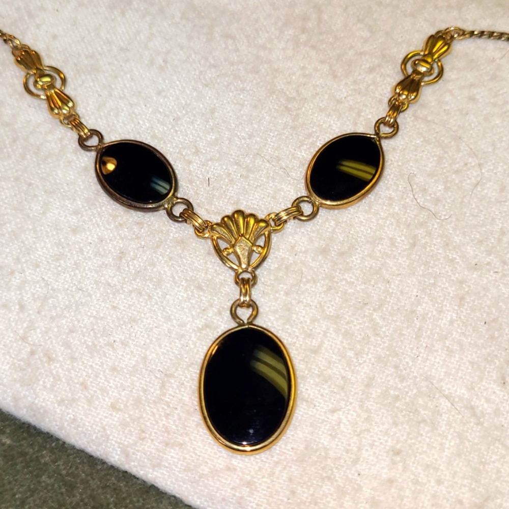 Gold Filled Van Dell Necklace